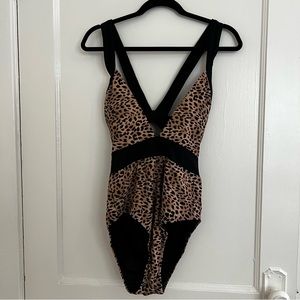 NWT Leopard Print Plunge Cut Swimsuit